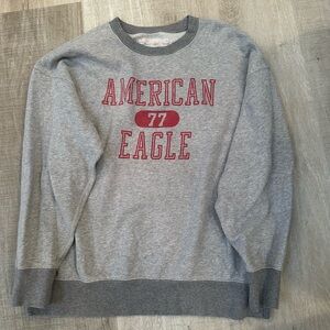American Eagle 27  women's soft sweatshirt